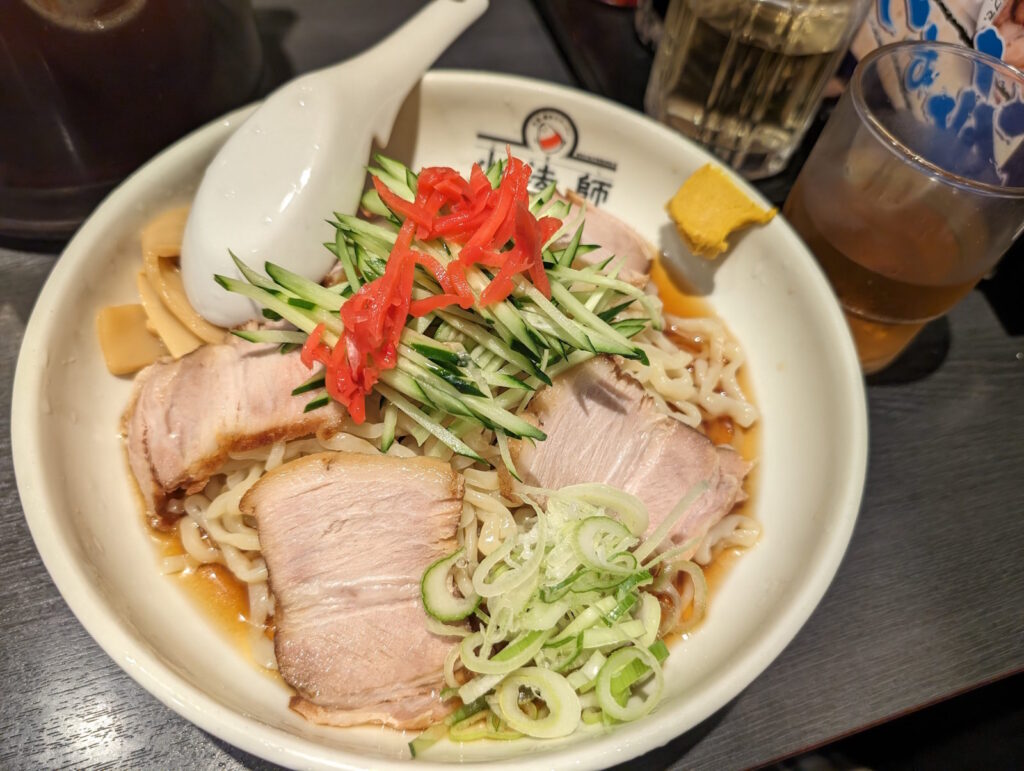 喜多方ラーメンの中華風冷やしラーメン