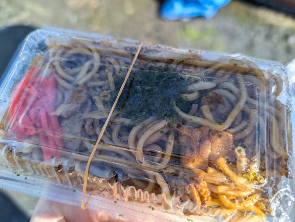 たたら夢市で買った焼きそば