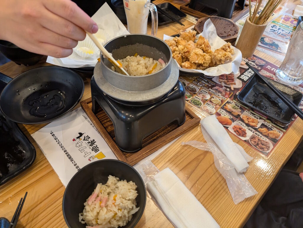 ホカホカの釜めし