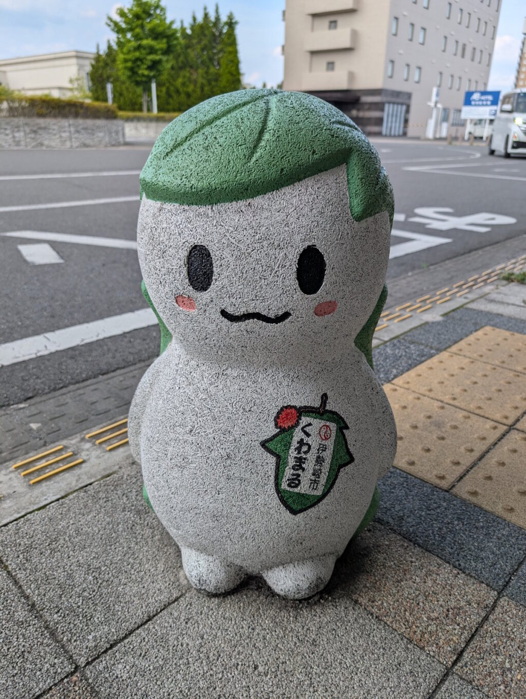 伊勢崎市のキャラクター「くわまる」