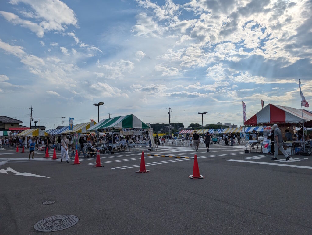 まだ人が少なめな板倉まつり会場