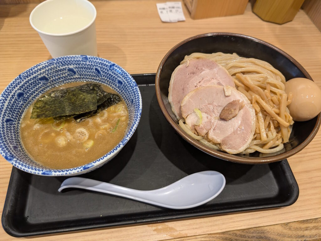 舎鈴の特製つけめん