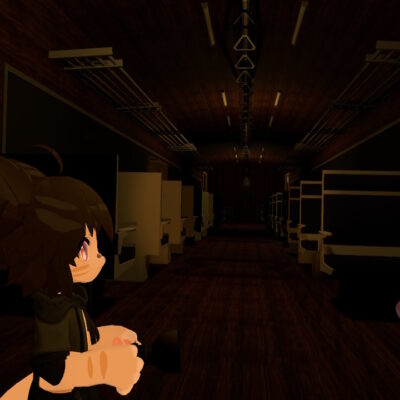 薄暗いし誰も乗っていない車内