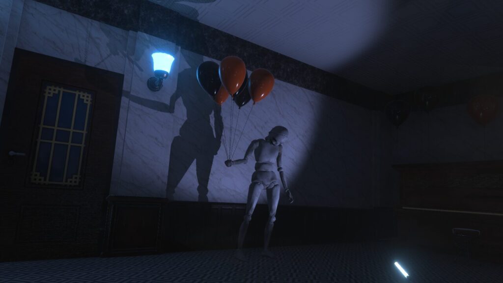 風船を持った謎のマネキン