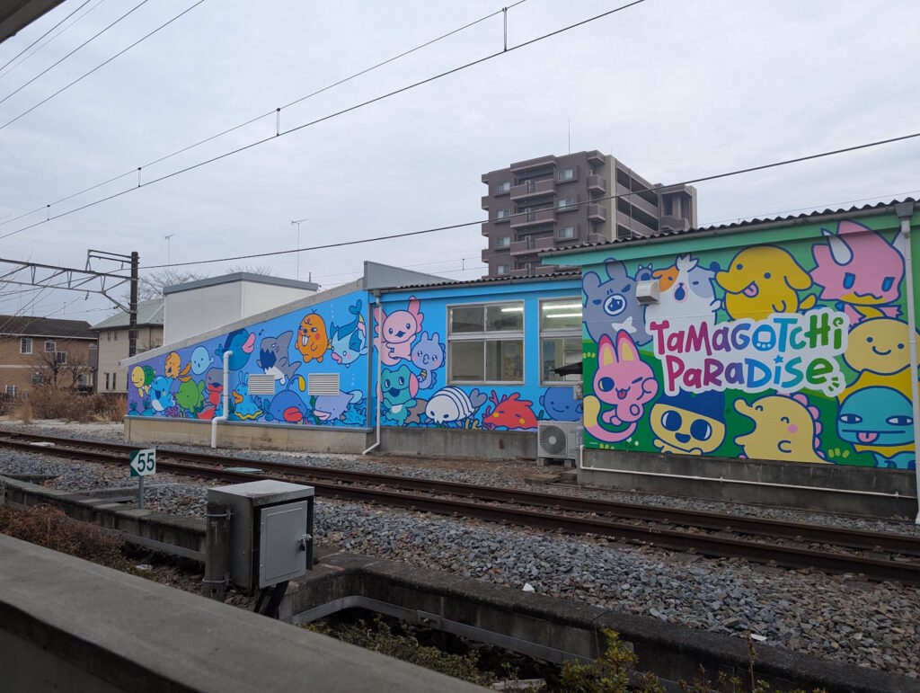 駅でみられる沢山のたまごっち (その2)