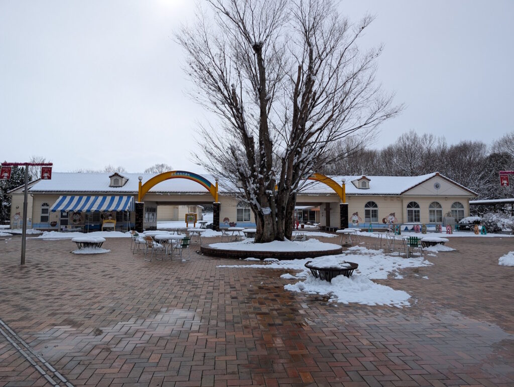 雪まみれのぱなぱなのまち