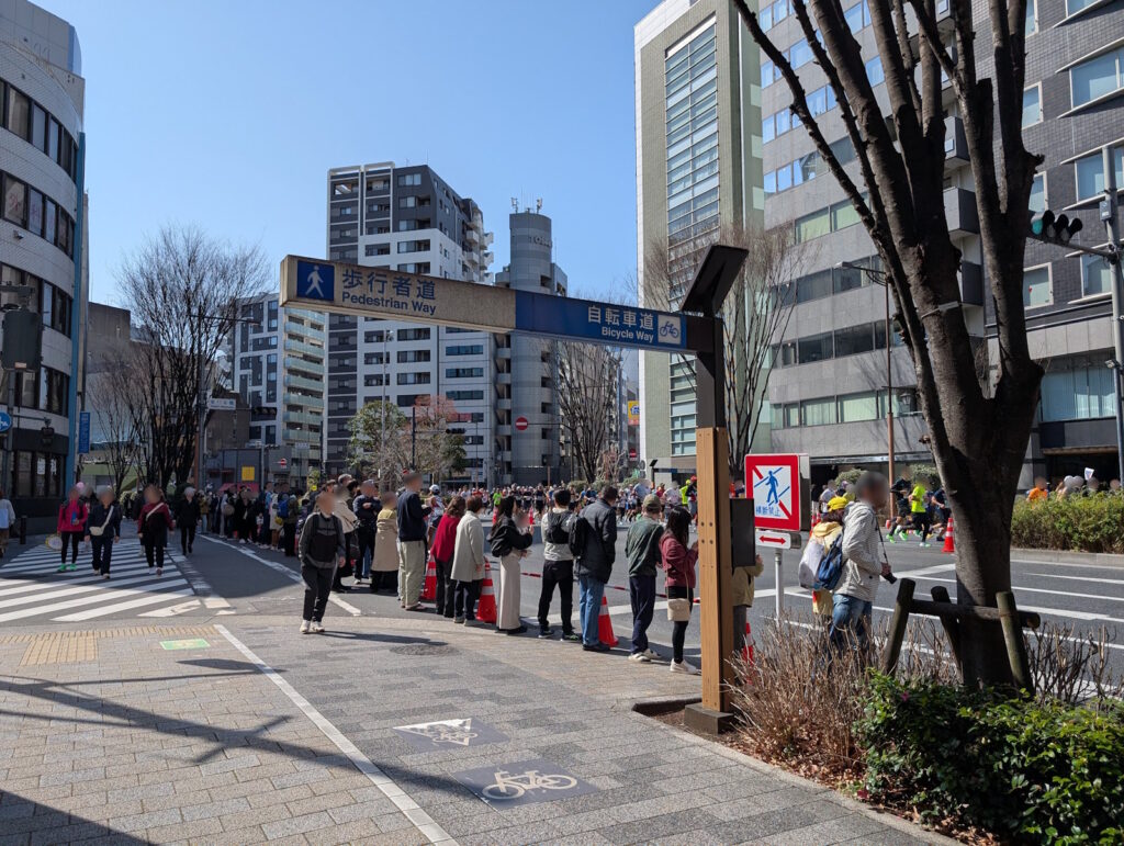 東京マラソンで走るのに全力な人たち