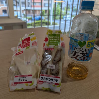 極限状態で食べるサンドイッチはうまい