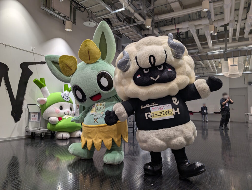 ラムまるくんとカッシーくん