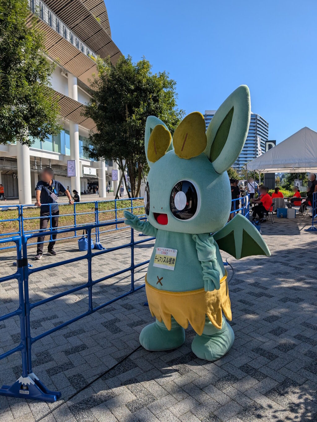 デカスロンチャレンジのスタート位置に向かうカッシーくん